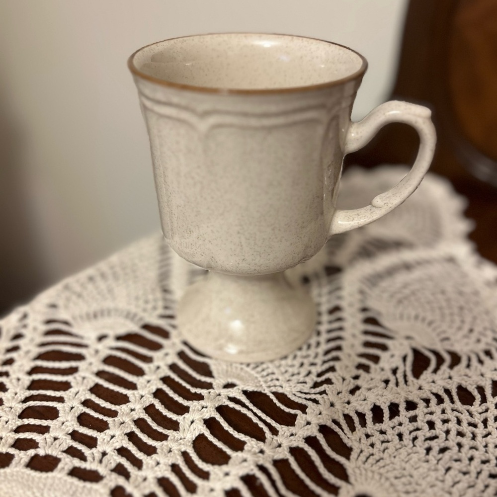 Vintage Stoneware Pedestal Mugs – Set of 3 (Made in Japan)